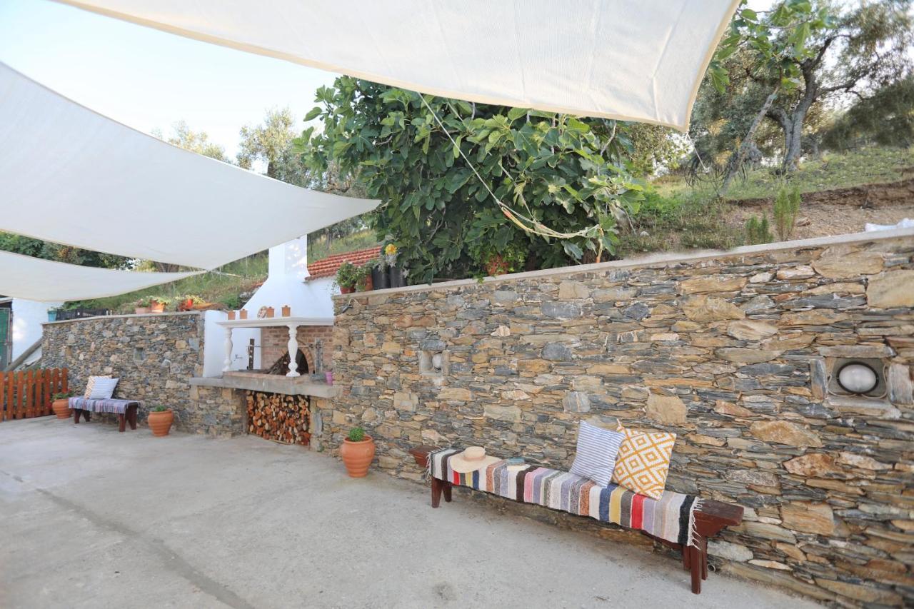 Esperides Apartments Aigli Skopelos Town Bagian luar foto