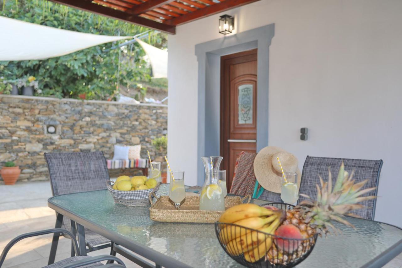 Esperides Apartments Aigli Skopelos Town Bagian luar foto