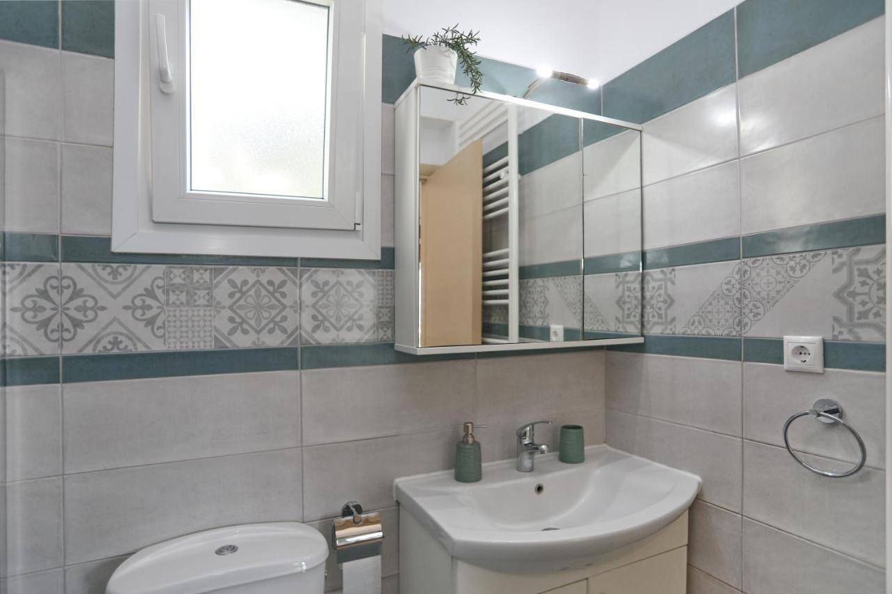 Esperides Apartments Aigli Skopelos Town Bagian luar foto